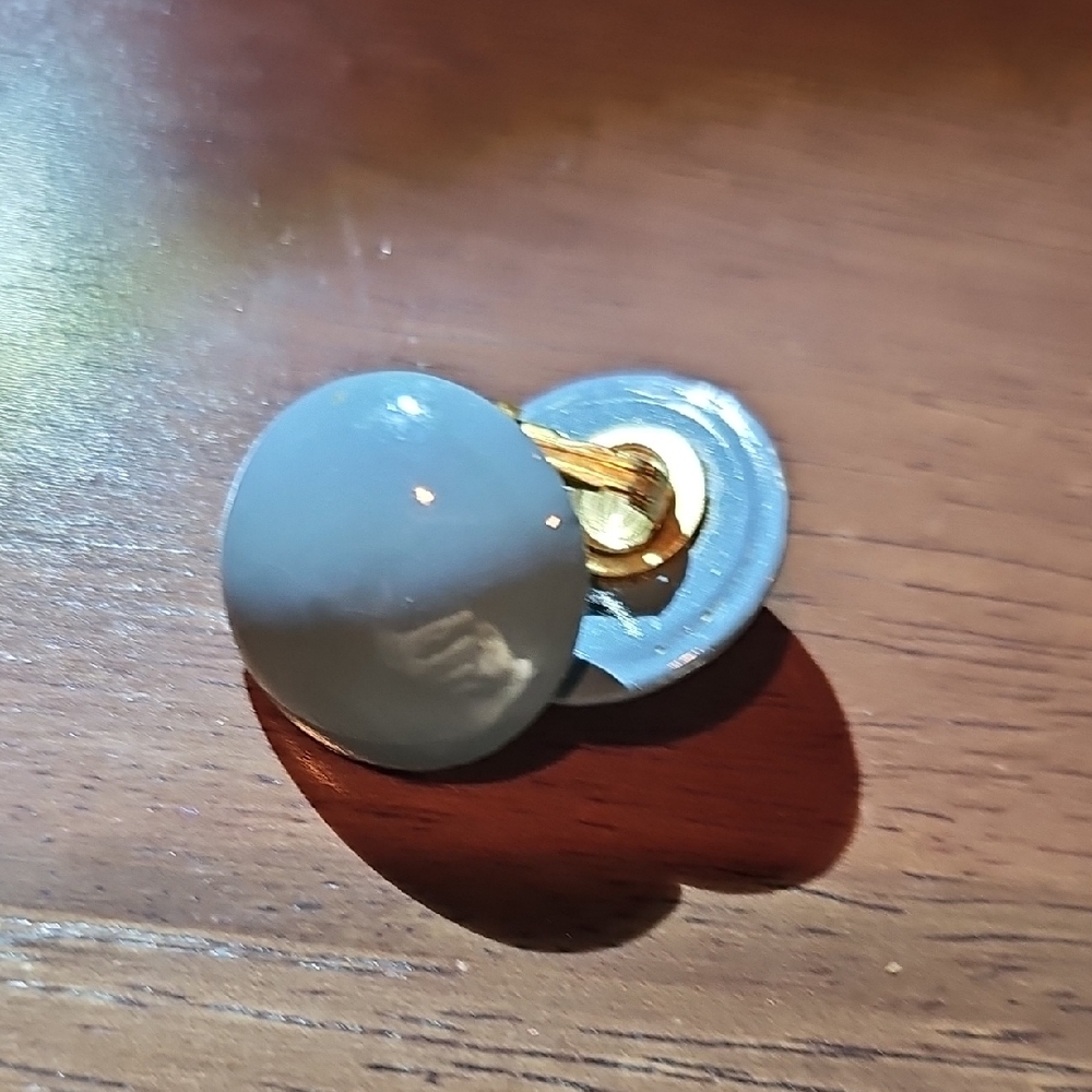 Elegant Gray and Gold Women's Earrings
